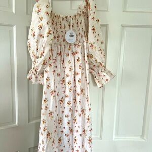 Petal & Pup - beautiful floral sleeved dress - size US 6